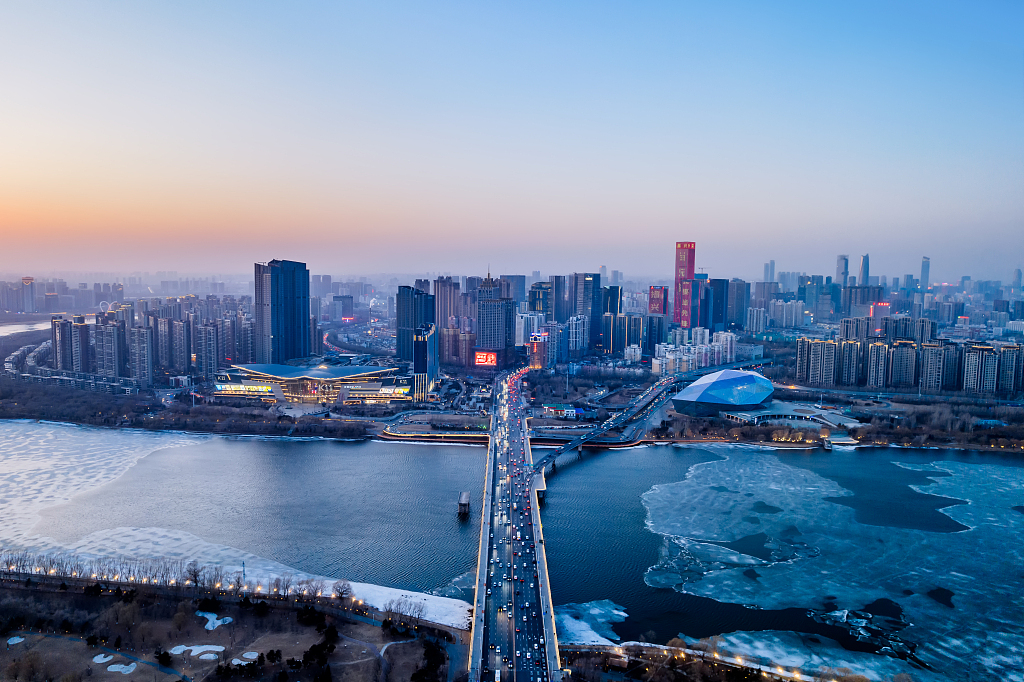 辽宁地区主持人风采展示